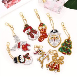 BA-805 8 Pyès Nwèl Brikoleur Diamond Key Chen pou Kid 5D DIY Diamond Painting Key Chain Pendant Atizanal Key Chain Ki Gen ladan Modèl yo nan Santa, Bonom, Elk ak Chosèt pou Pwodwi pou Nwèl