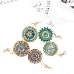 BA-810 5D Diamond Péinteáil Kit Keychain, 5Pcs DIY Lámhdhéanta Péinteáil Iomlán Diamond Accessories Maisiúla Mandala Bláthanna Ceardaíocht