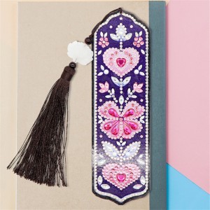 Leabharmharc Péinteáil Diamond 5D Múnlaithe Ealaíne Diamond Bróidnéireacht Cross Stitch Leathar Tassel Leabharmharc