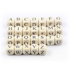 BWB004 Perles de lettres en bois naturel, perles carrées de l'alphabet en bois pour bricolage