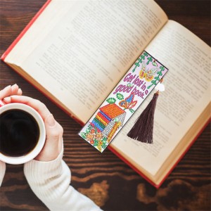 DIY diamond painting bookmark with tassel