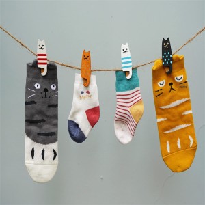 Clothespin clasp in various colors mini wooden cute cat Clothespin clasp bag sealing clip