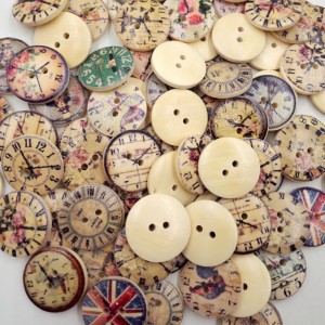 New Vintage Style Popular Bulk Mixed Craft Wooden Clock Buttons