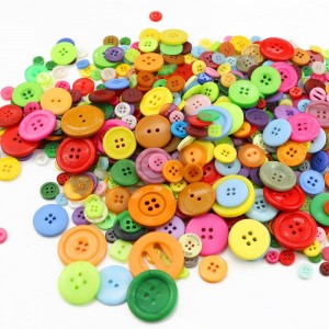 Bottoni rotondi in plastica artigianale per cucire l'artigianato fai da te