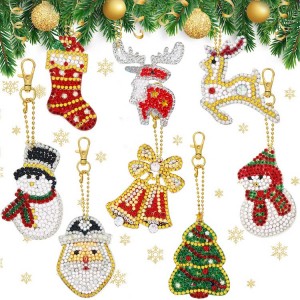 BA-805 8 kusů vánoční DIY diamantový přívěsek na klíče pro děti 5D DIY diamantový malířský přívěsek na klíče Ručně vyráběný přívěsek na klíče včetně vzorů Santa, sněhuláka, losa a punčoch pro vánoční potřeby