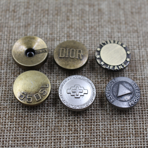 Yüksek kaliteli özel logo alaşımı 18mm metal giyim için farklı türde kot düğmesi