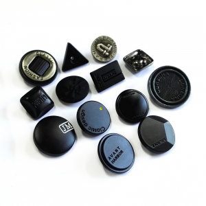 Manufacturer vintage letters carve engrave logo black silver custom shape square metal alloy snap button