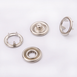 Engros Custom 15mm Metal Sølv Snap Ring Button Hul Snap Button for jakker