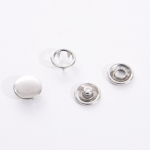 Grossistanpassad 15 mm metall Silver Snap Ring Button Hollow Snap Button för jackor