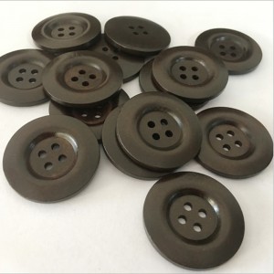Серия копчета за палто с дървено копче с кръгло дървено копче